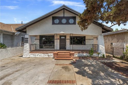 845 W 56th St, Los Angeles, CA, 90037-3623 | Card Image