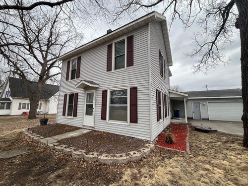 104 1st St Ne, Morristown, MN, 55052-2002 | Card Image