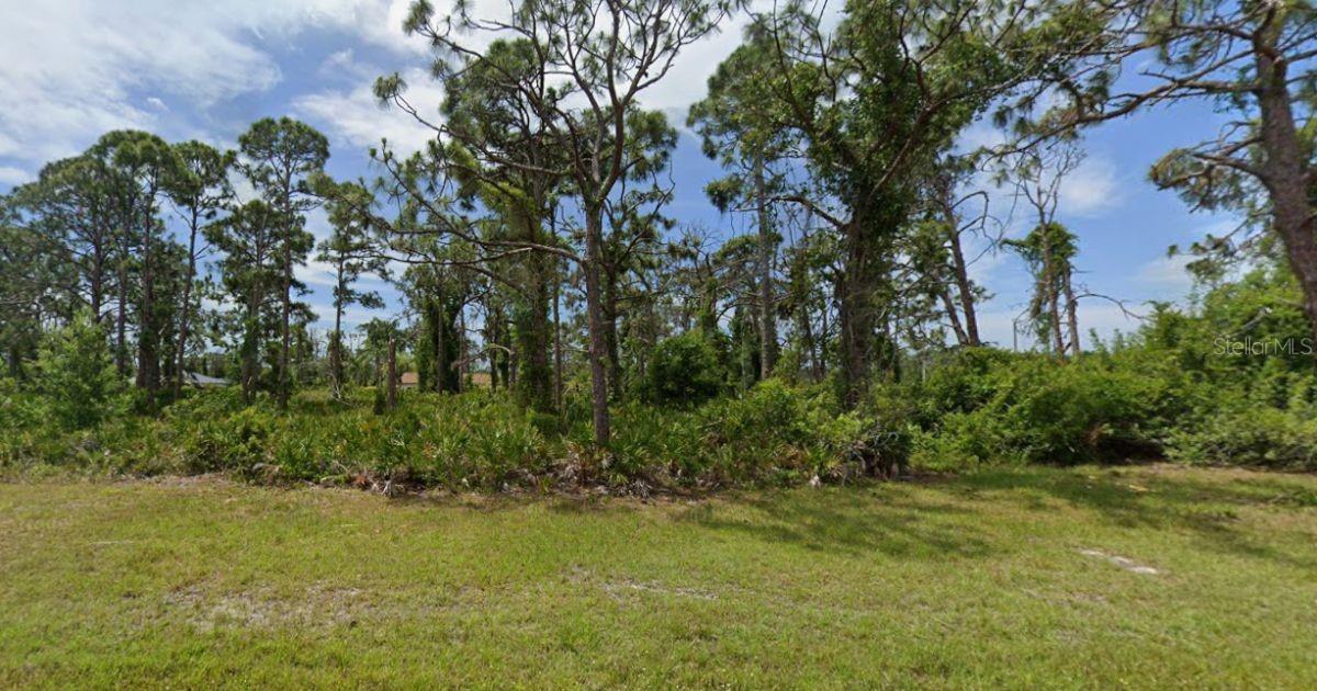 Land in ROTONDA WEST 5