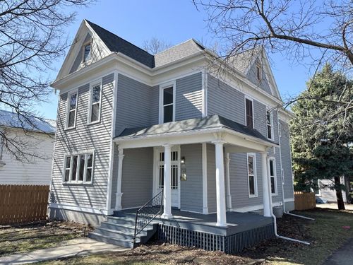 712 N Roosevelt Ave, Bloomington, IL, 61701-2932 | Card Image