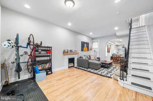 2340 W Thompson St, PHILADELPHIA, PA, 19121-4819 | Card Image