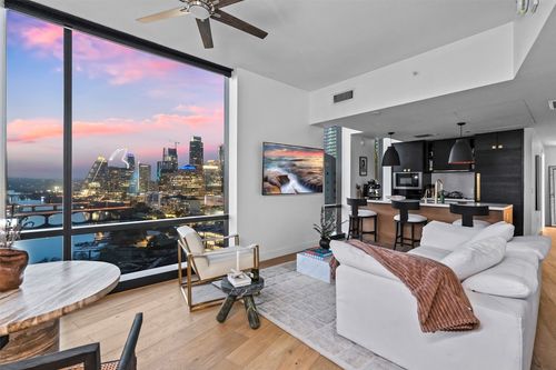 apt-1802-70 Rainey St, Austin, TX, 78701-4744 | Card Image