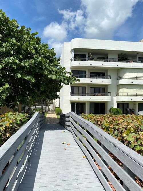 apt-106-420 Celestial Way, Juno Beach, FL, 33408-2304 | Card Image