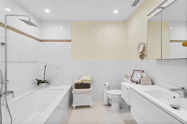 13101 Sw 82 Nd Ave, House other with 4 bedrooms, 2 bathrooms and null parking in Pinecrest FL | Image 17