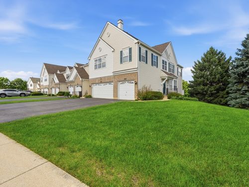78-402 Arboretum Dr, Lombard, IL, 60148-7117 | Card Image