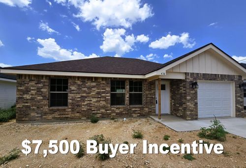 438 E 45th St, San Angelo, TX, 76903-1746 | Card Image