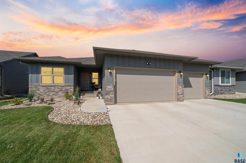 3616 E Sage Grass St Street, Sioux Falls, SD, 57108 | Card Image