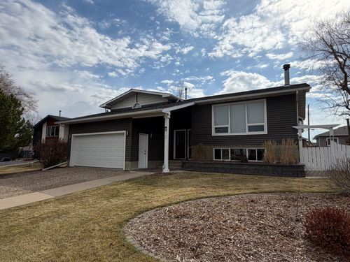 248 5 St, Drumheller, AB, T0J0Y3 | Card Image