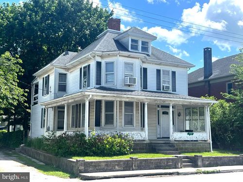 709 York St, HANOVER, PA, 17331-3365 | Card Image