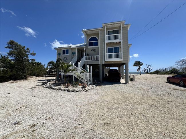 1659 Long Beach Dr, House other with 3 bedrooms, 2 bathrooms and null parking in Big Pine Key FL | Image 4