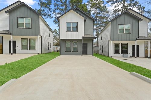 10196 Barberry St, Willis, TX, 77318-7228 | Card Image