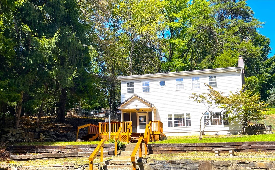 Parkview Dr, Parkersburg, WV 26104