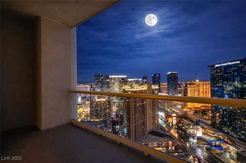 3709-135 E Harmon Ave, Las Vegas, NV, 89109-4503 | Card Image