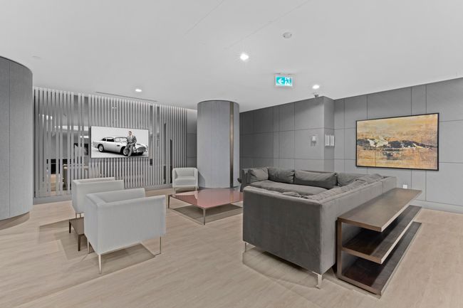 1701 - 13685 102 Ave, Condo with 1 bedrooms, 1 bathrooms and 1 parking in Surrey BC | Image 4