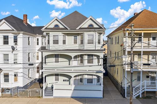 18 Mcgurk St, New Bedford, MA, 02744 | Card Image