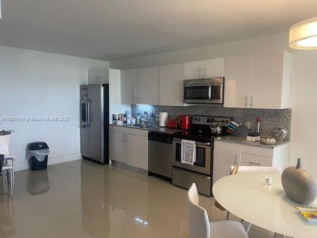 APT-1011W - 2801 Ne 183 Rd St, Condo with 1 bedrooms, 2 bathrooms and null parking in Aventura FL | Image 4