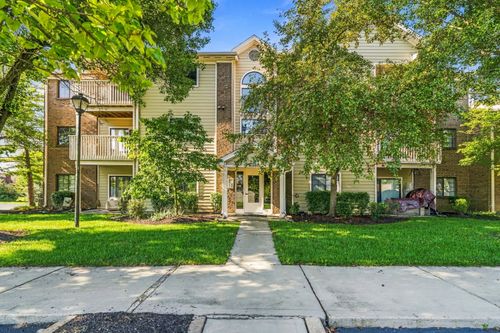 208-6823 Meadow Creek Dr, Columbus, OH, 43235-7973 | Card Image