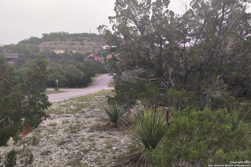 259 Valley Rdg, Canyon Lake, TX, 78133-4940 | Card Image