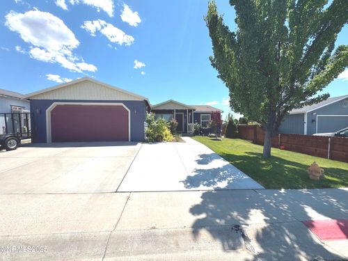 3372 Crown Royal Cir, Winnemucca, NV, 89445-6037 | Card Image
