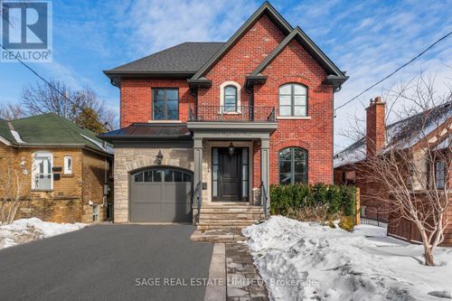 925 Royal York Road, Toronto (Stonegate-Queensway), ON, M8Y2V8 | Card Image