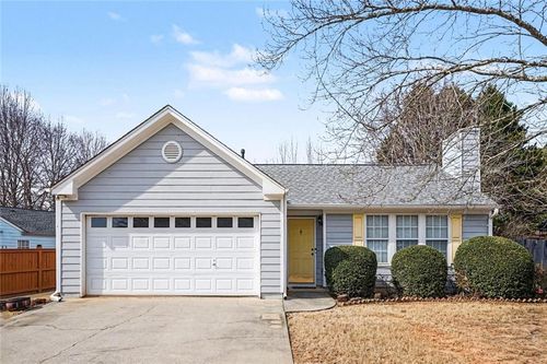 220 Hayward Ln, Lawrenceville, GA, 30044-5020 | Card Image