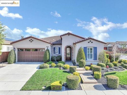 1558 Symphony Cir, Brentwood, CA, 94513-4263 | Card Image