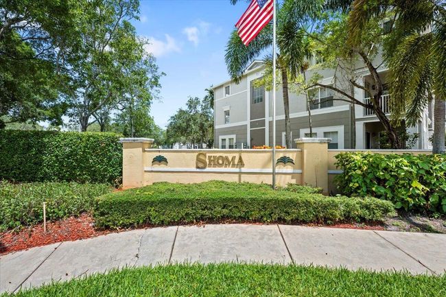 1005 Shoma Dr, Condo with 3 bedrooms, 2 bathrooms and null parking in Royal Palm Beach FL | Image 19