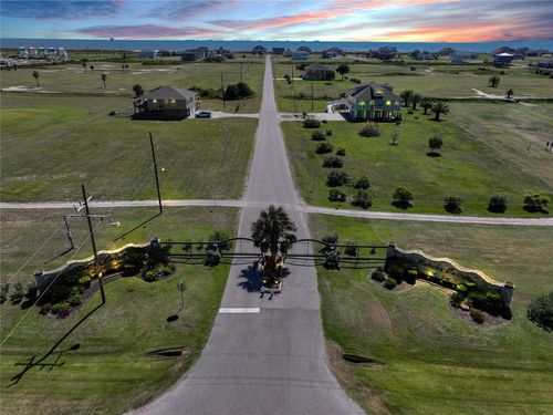 816 Rancho Caribe Dr, Port Bolivar, TX, 77650 | Card Image