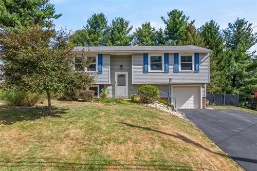 144 Rivercrest Dr, Coraopolis, PA, 15108-1163 | Card Image