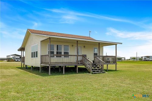 536 Seahorse Dr, Palacios, TX, 77465-2038 | Card Image