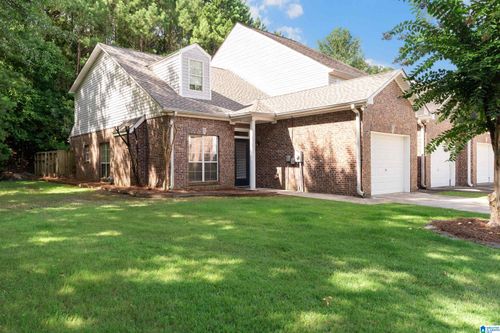 3529 Savannah Park Ln, VESTAVIA HILLS, AL, 35216-6910 | Card Image