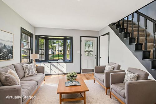 254 Arion St E, West Saint Paul, MN, 55118-1550 | Card Image