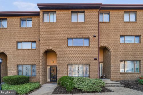 3252-3252 Banneker Dr Ne, WASHINGTON, DC, 20018-1684 | Card Image