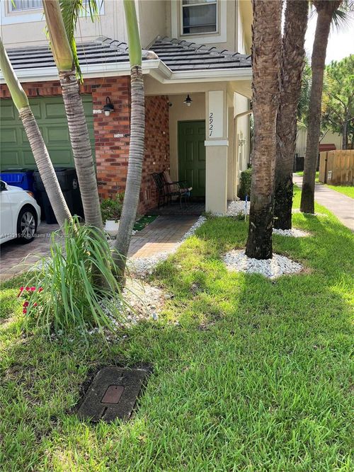 2921 Nw 33rd Ter, Lauderdale Lakes, FL, 33311-1116 | Card Image