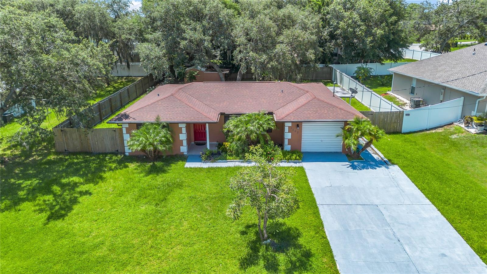 Ferendina Dr, Deltona, FL 32725
