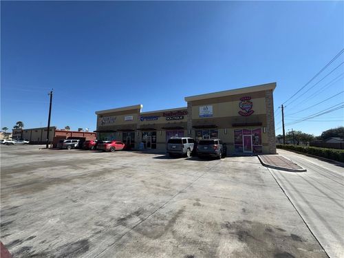 600 N Main St, Donna, TX, 78537-4097 | Card Image