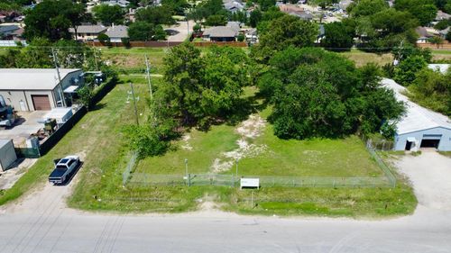 4707 Steffani Ln, Houston, TX, 77041-7813 | Card Image