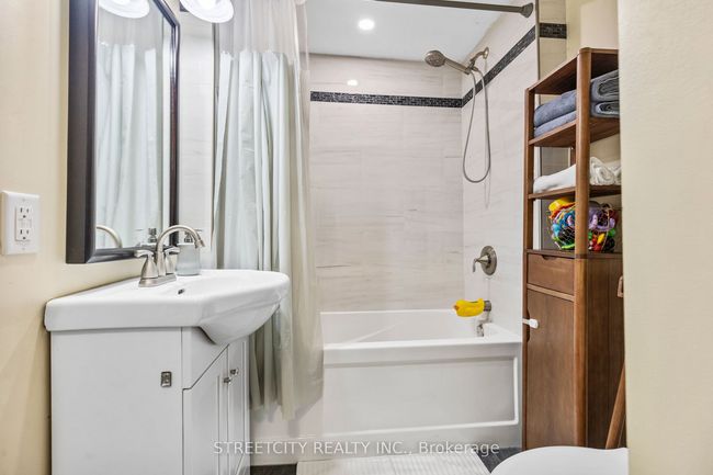 23 Dunkirk Dr, House other with 3 bedrooms, 1 bathrooms and 4 parking in Saint Thomas ON | Image 13