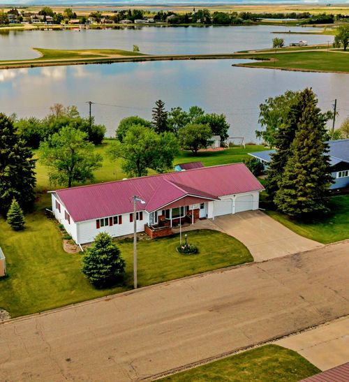 1205 N Lake Dr, Eureka, SD, 57437-2127 | Card Image