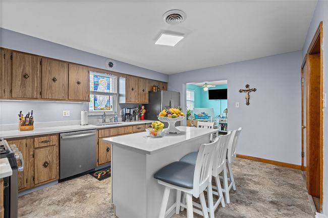 1725 Vance Ave, House other with 4 bedrooms, 3 bathrooms and 2 parking in Coraopolis PA | Image 13
