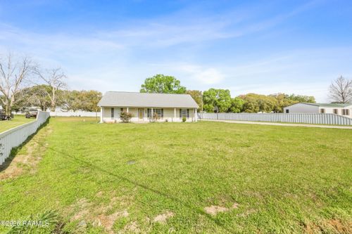 1020 Cyrus Dr, Saint Martinville, LA, 70582-6123 | Card Image