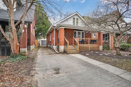 567 Rosedale St, London, ON, N6B2C7 | Card Image