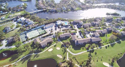 a-18349 Se Wood Haven Ln, Jupiter, FL, 33469-1102 | Card Image