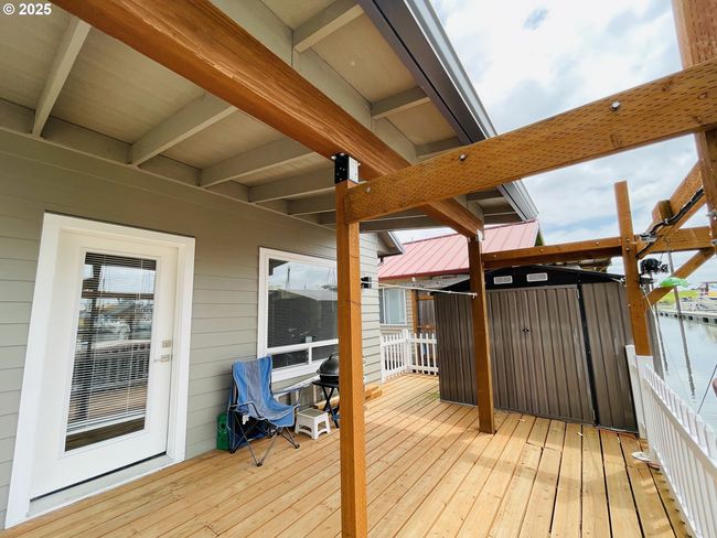 E-1 - 34326 Johnsons Landing Rd, Home with 1 bedrooms, 1 bathrooms and null parking in Scappoose OR | Image 25
