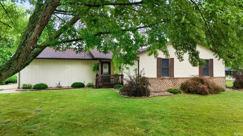701 Bluffview Dr, Angola, IN, 46703-2205 | Card Image