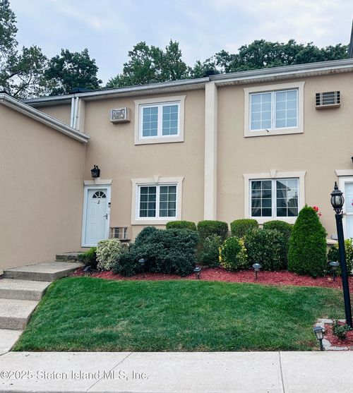 j2-966 Clove Rd, Staten Island, NY, 10301-3630 | Card Image