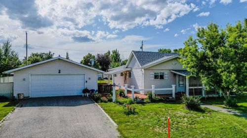 132 2 Street Se, Turin, AB, T0K2H0 | Card Image