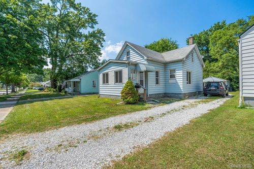 38 Clair St, Mount Clemens, MI, 48043-1706 | Card Image