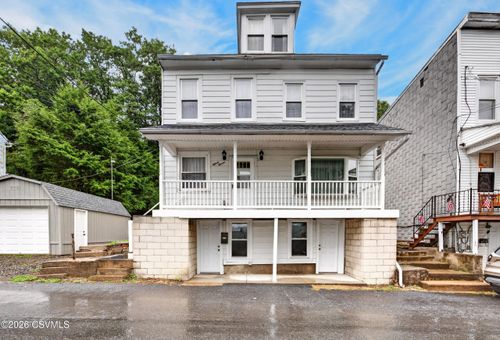 1511 W Independence St, Coal Township, PA, 17866-1305 | Card Image
