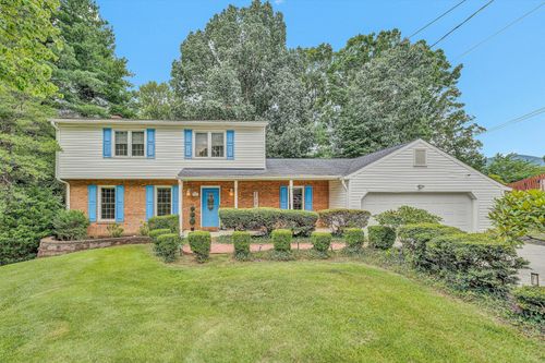 3936 Skylark Cir, Roanoke, VA, 24018-4849 | Card Image